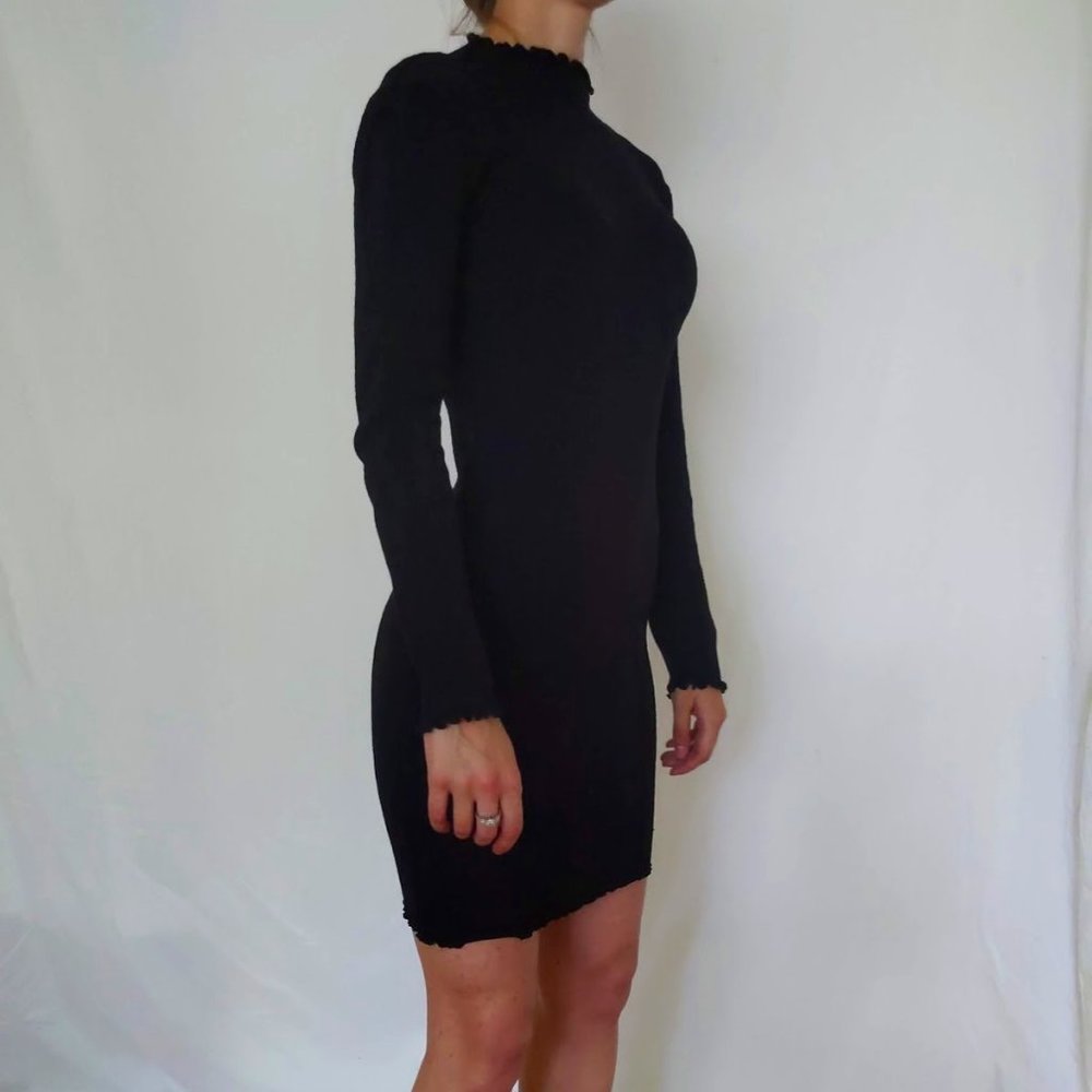 S | Forever 21 | Black Sweater Dress